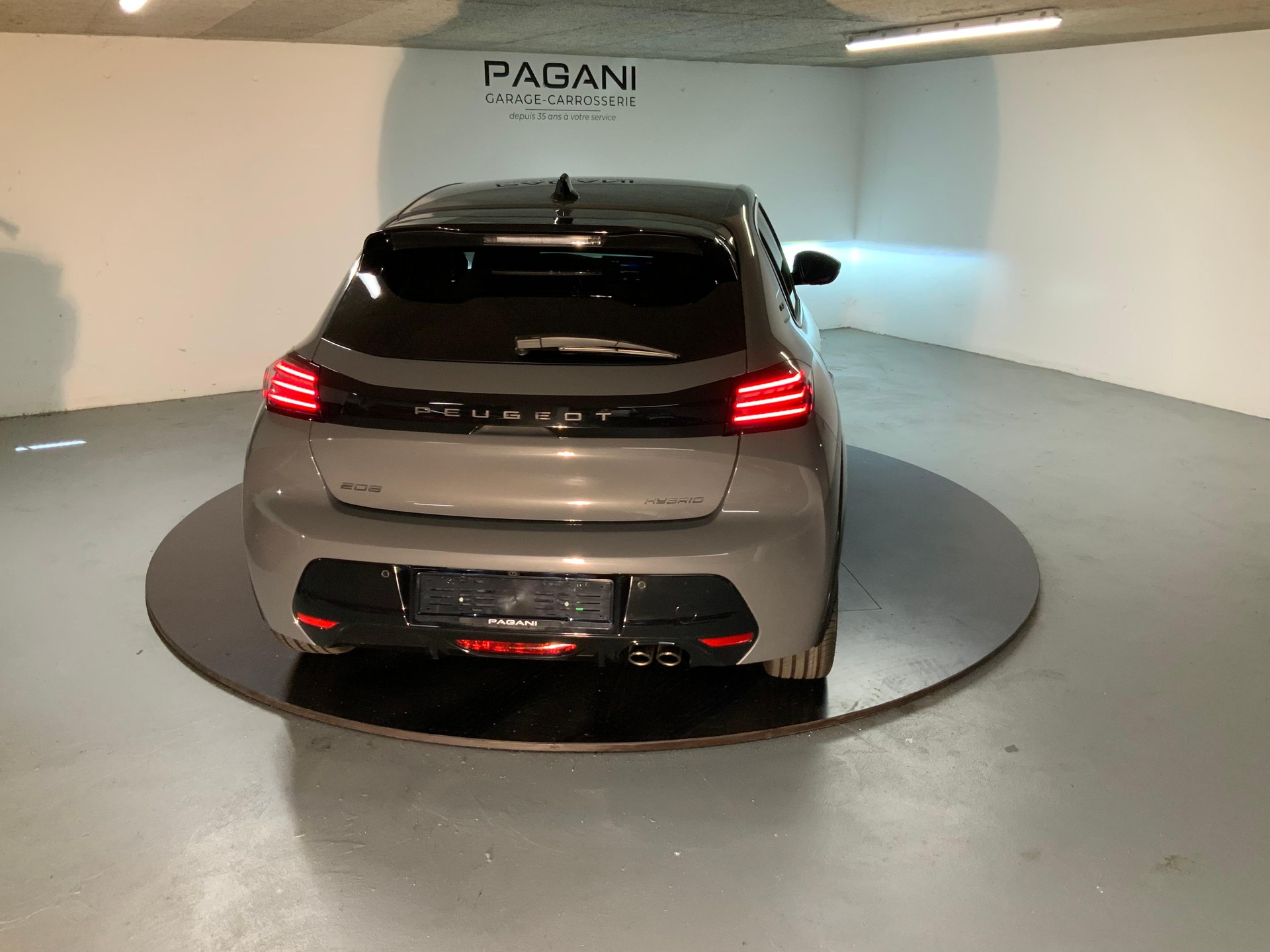 PEUGEOT 208 1.2 Hybrid 145 GT - 8