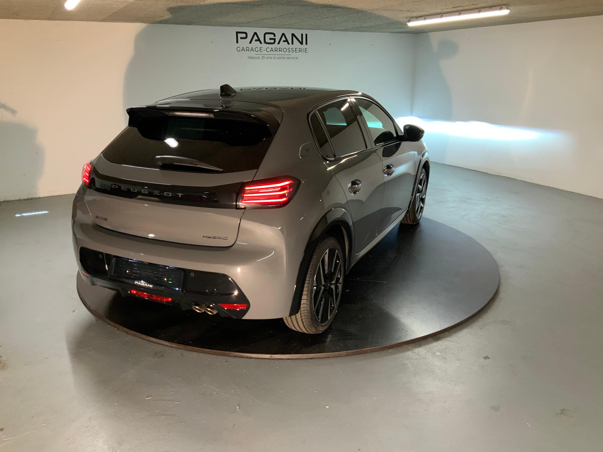 PEUGEOT 208 1.2 Hybrid 145 GT - 7