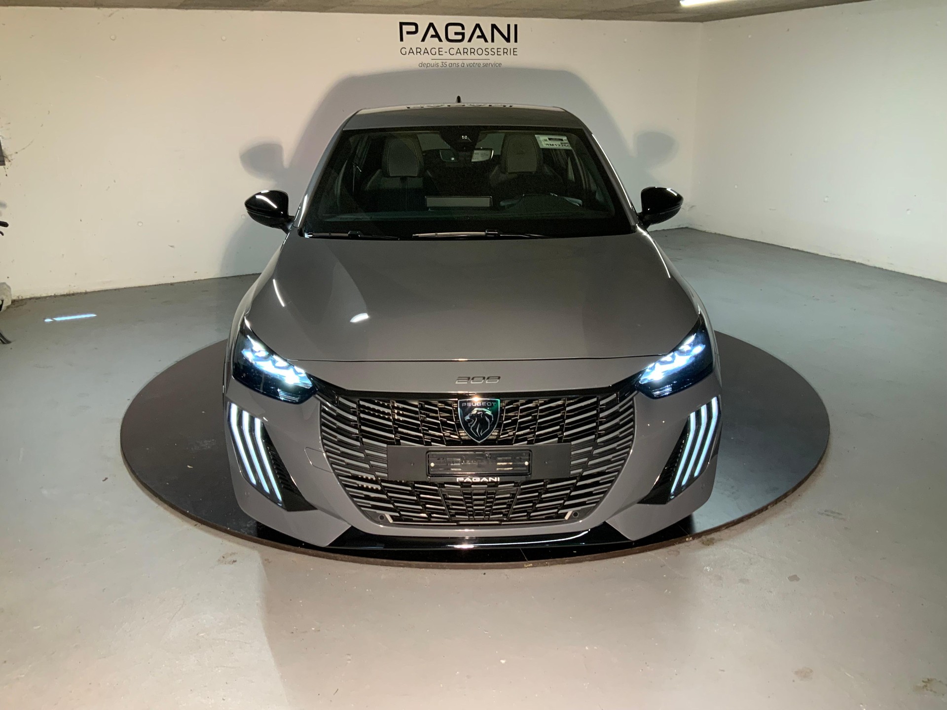 PEUGEOT 208 1.2 Hybrid 145 GT - 1